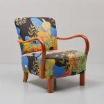 1056 2331 ARMCHAIR